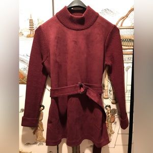 Ann Taylor faux sued / knitted tunic size medium. Burgundy color